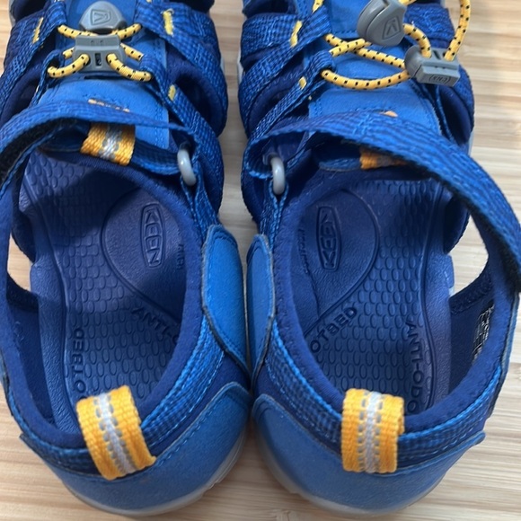 Keen 3Y Big Kid Blue Yellow‎ Shoes - Picture 4 of 11